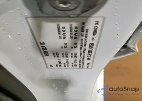 2020 Tesla Model 3 z USA, uszkodzony, nr VIN 5YJ3E1EBXLF621069